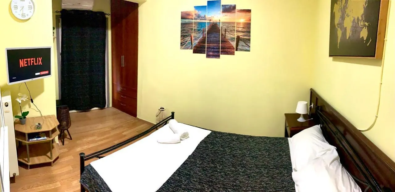הרקליון George Airport Apartments