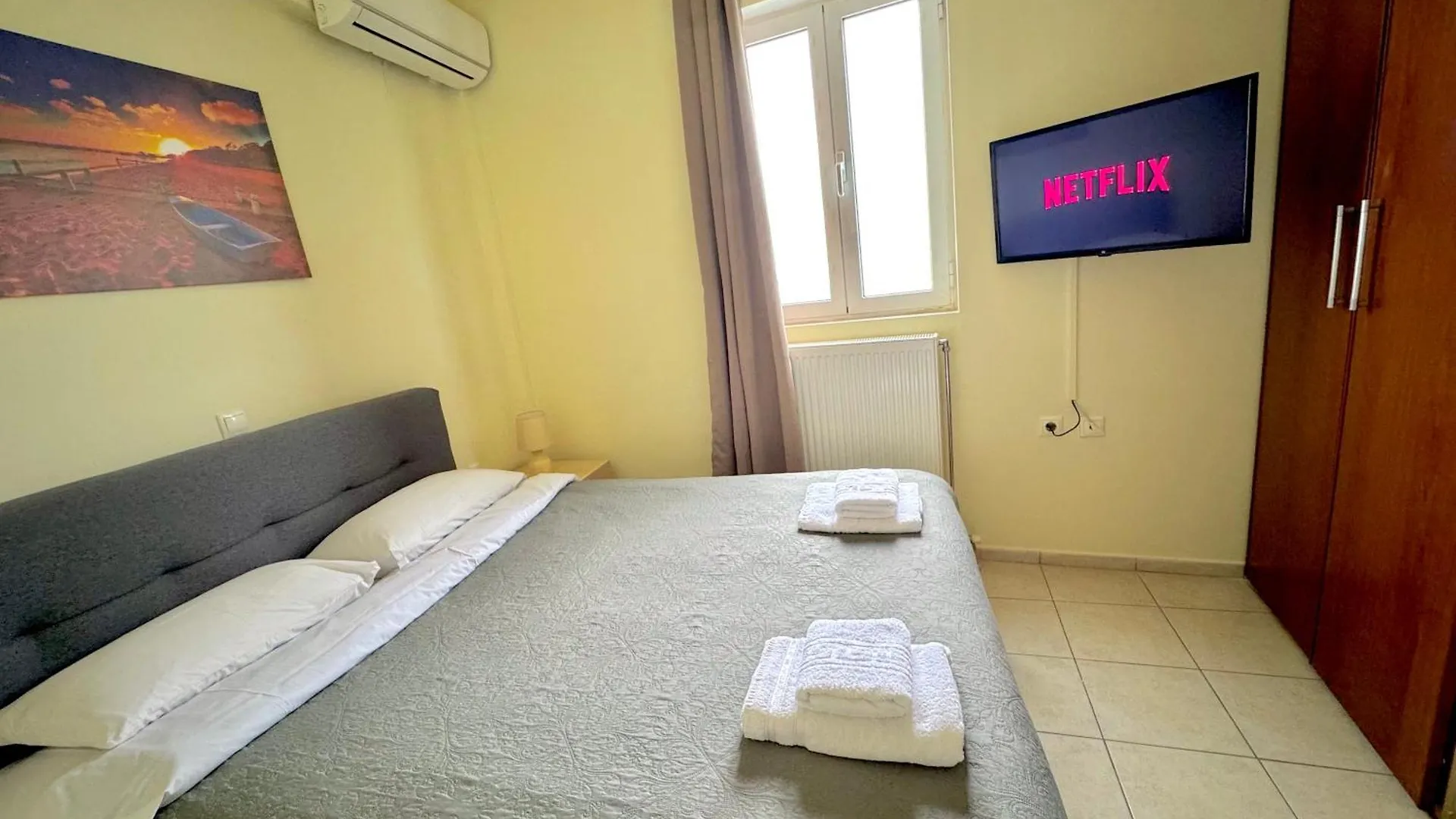 הרקליון George Airport Apartments