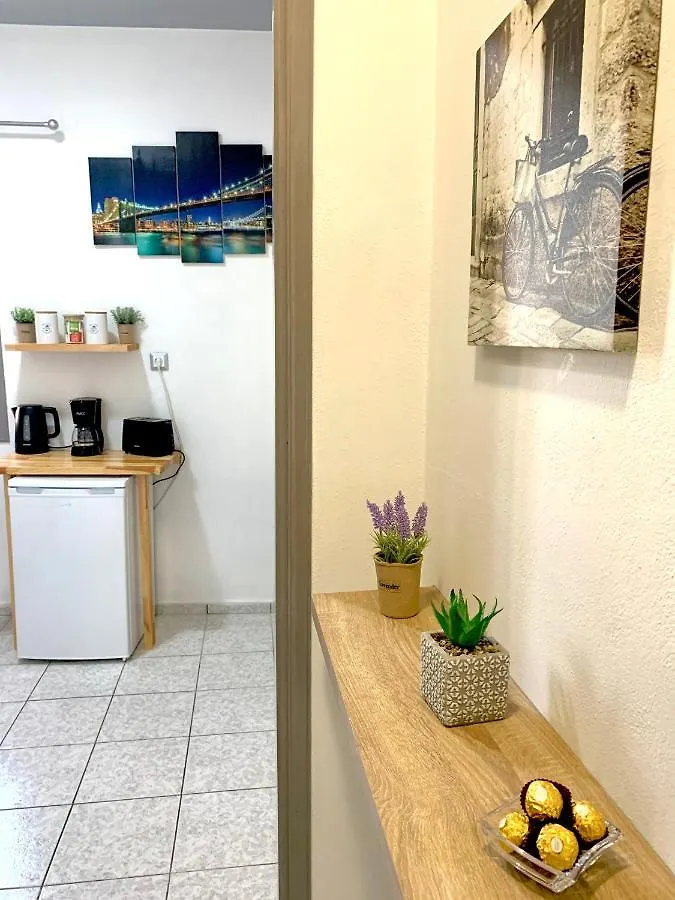 George Airport Apartments Iraklion 0*,  Griekenland